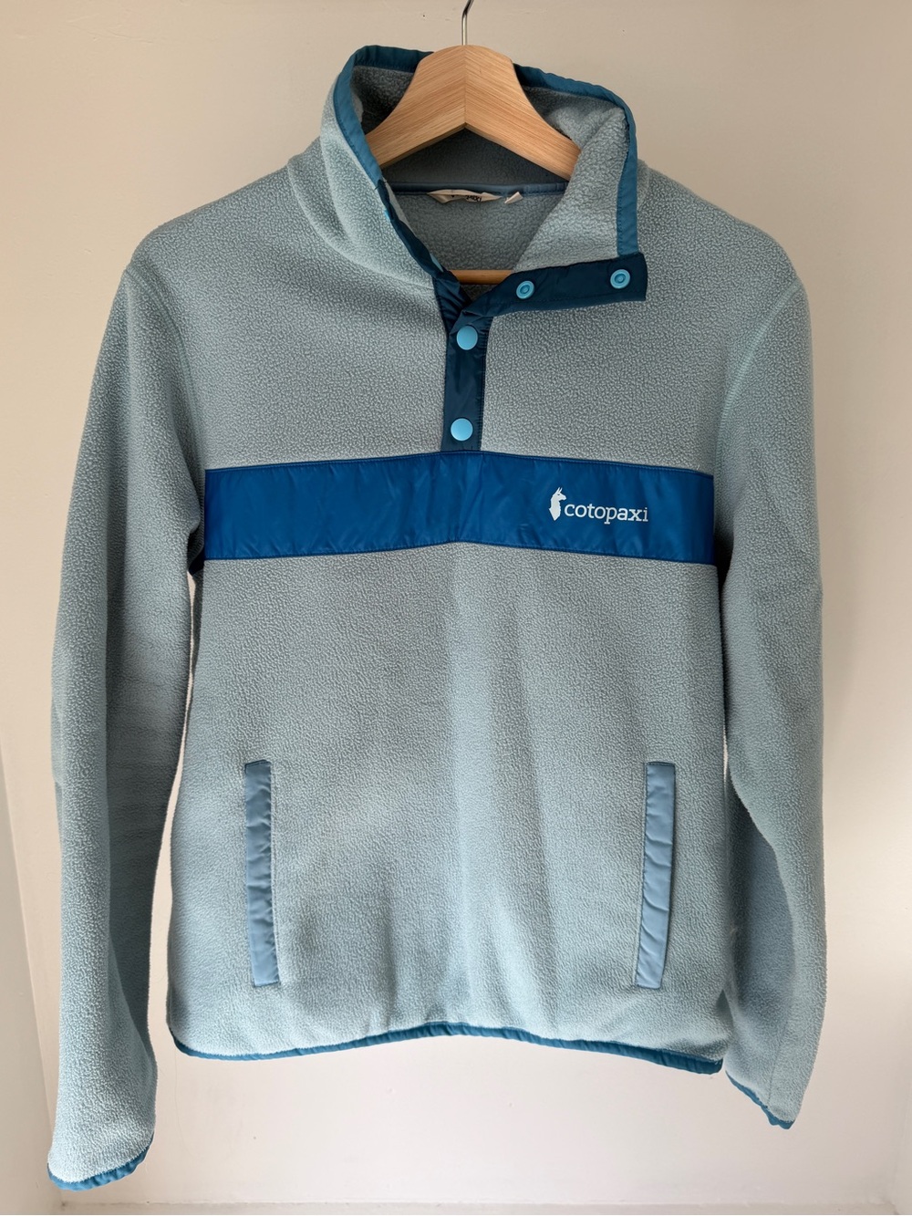 cotopaxi Light Blue Fleece Pullover with Teal Trim Medium